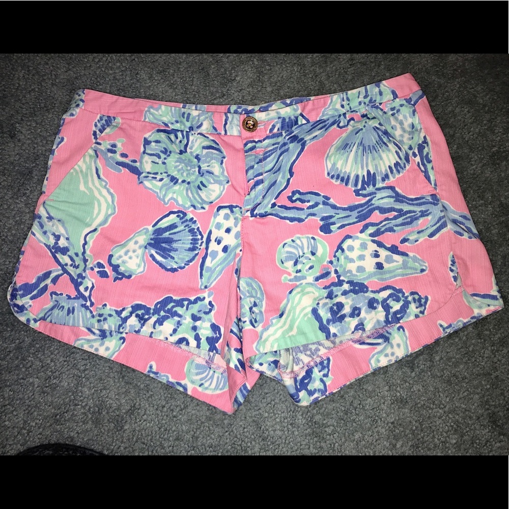 Lily Pulitzer barefoot princess shorts